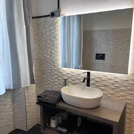 Minardi Apartamento Vercelli