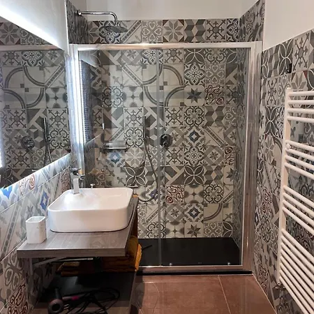 Apartamento Minardi Vercelli