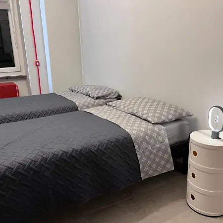 アパート Minardi